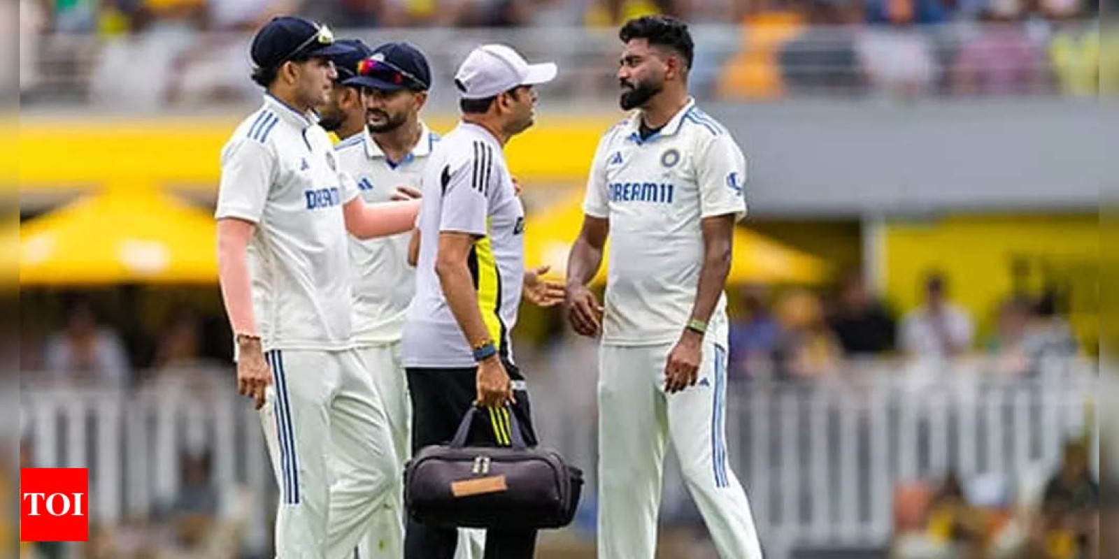 Mohammed Siraj gets injury scare on Day 2 of Gabba Test