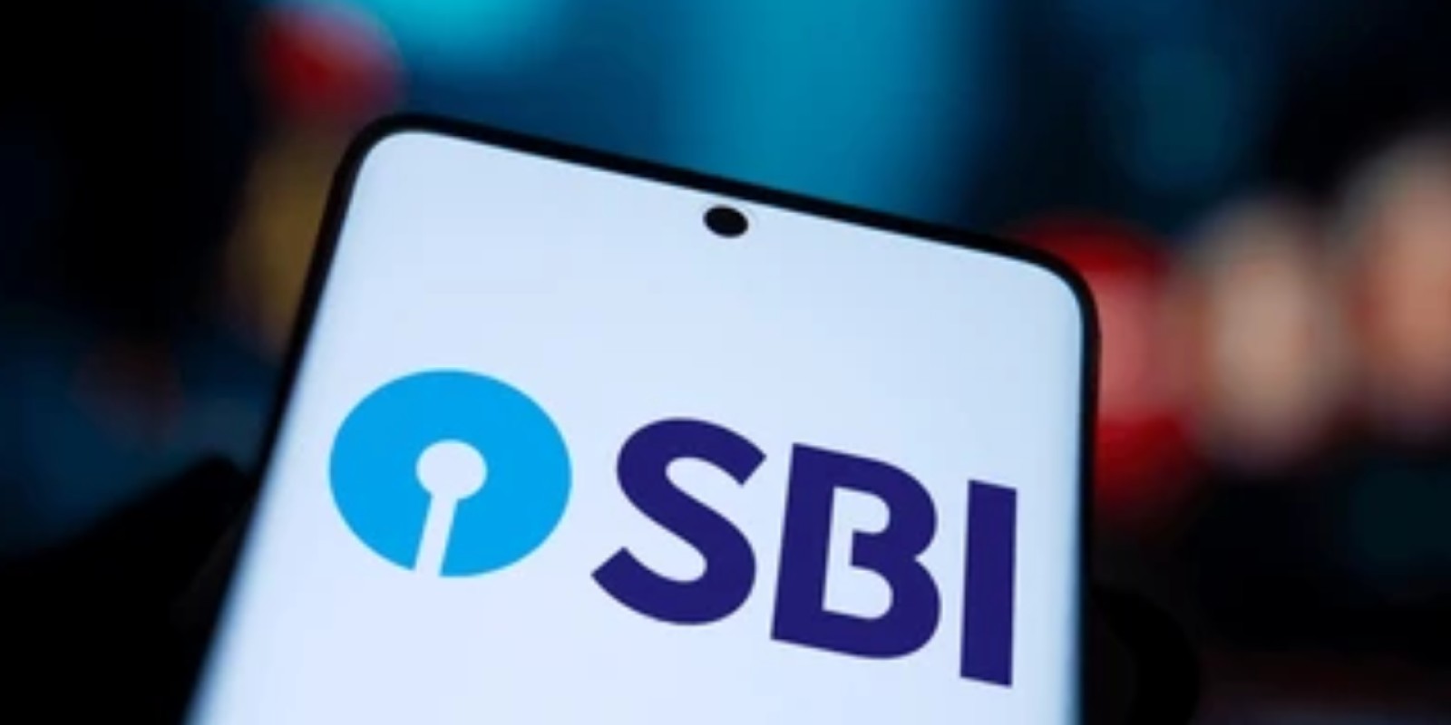 SBI Alert! Deepfake Videos Are Targeting Customers With Fake Investment Schemes, Bank Issues Warning