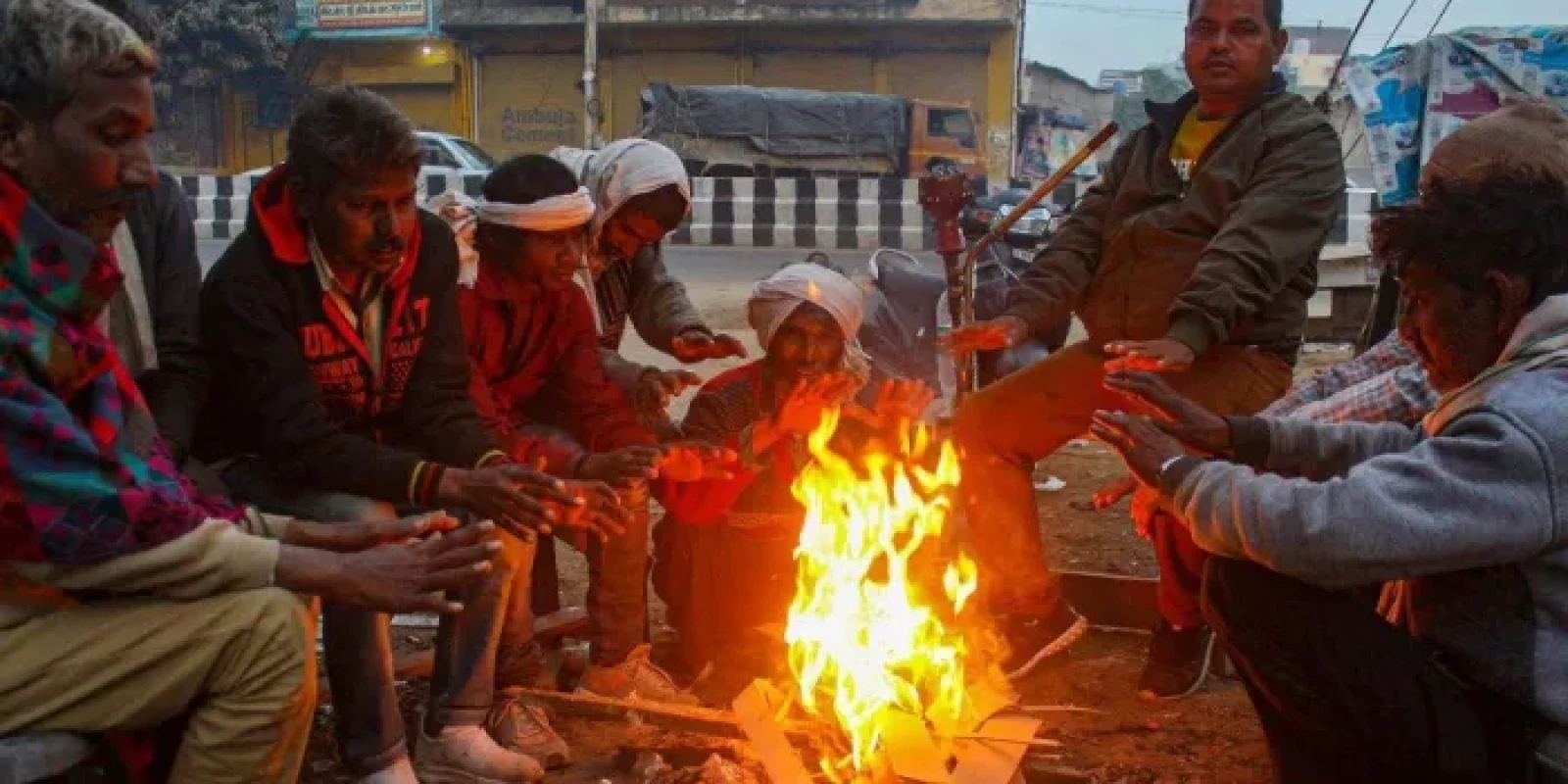 Jharkhand Weather Today: झारखंड में ठंड का सितम जारी, इस जगह शिमला-मनाली जैसा मौसम; सावधान रहने की अपील