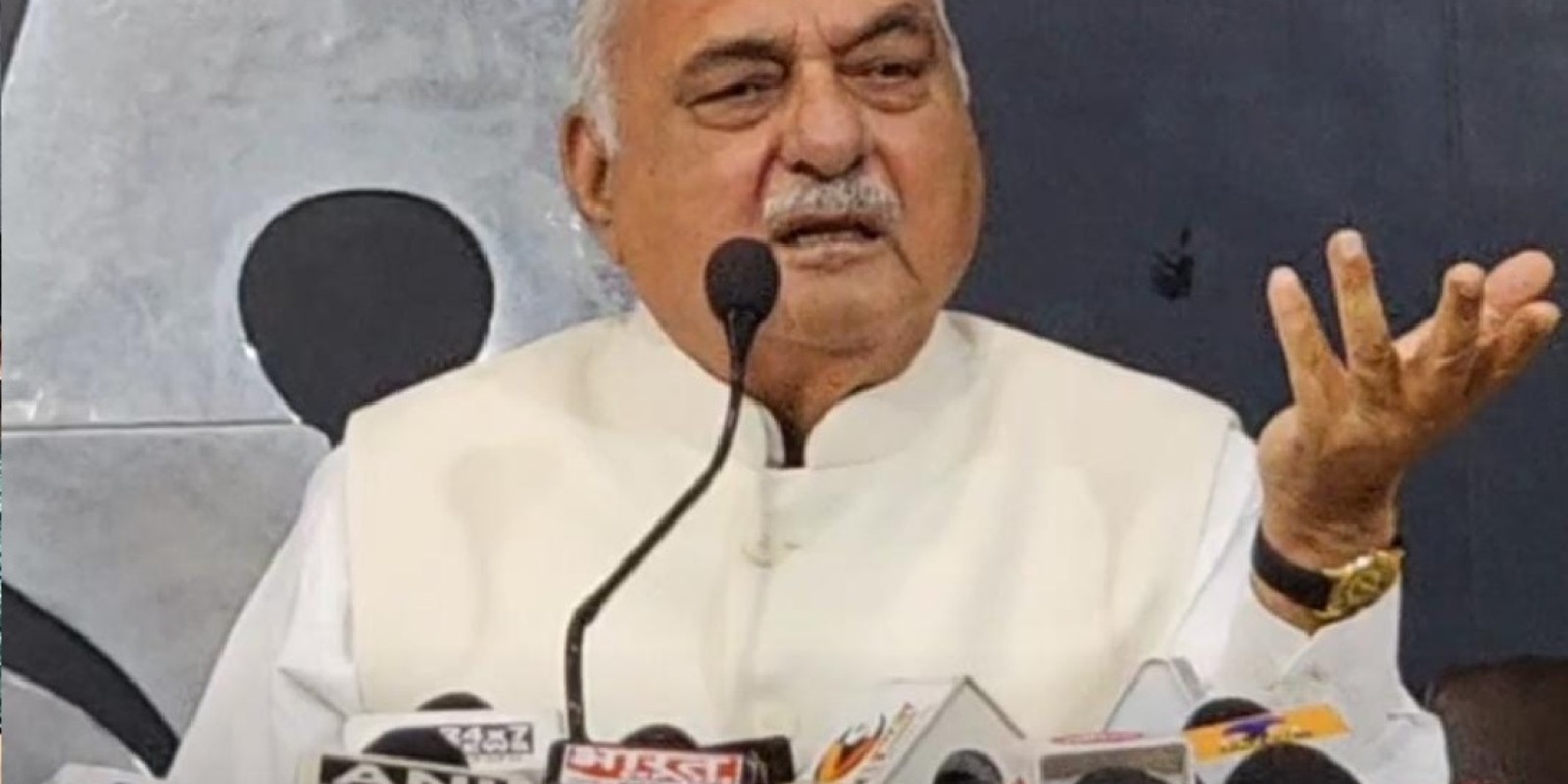 Bhupinder Singh Hooda : संवेदनहीन रवैया छोड़कर किसानों से बातचीत करके समाधान निकाले भाजपा : पूर्व सीएम हुड्डा