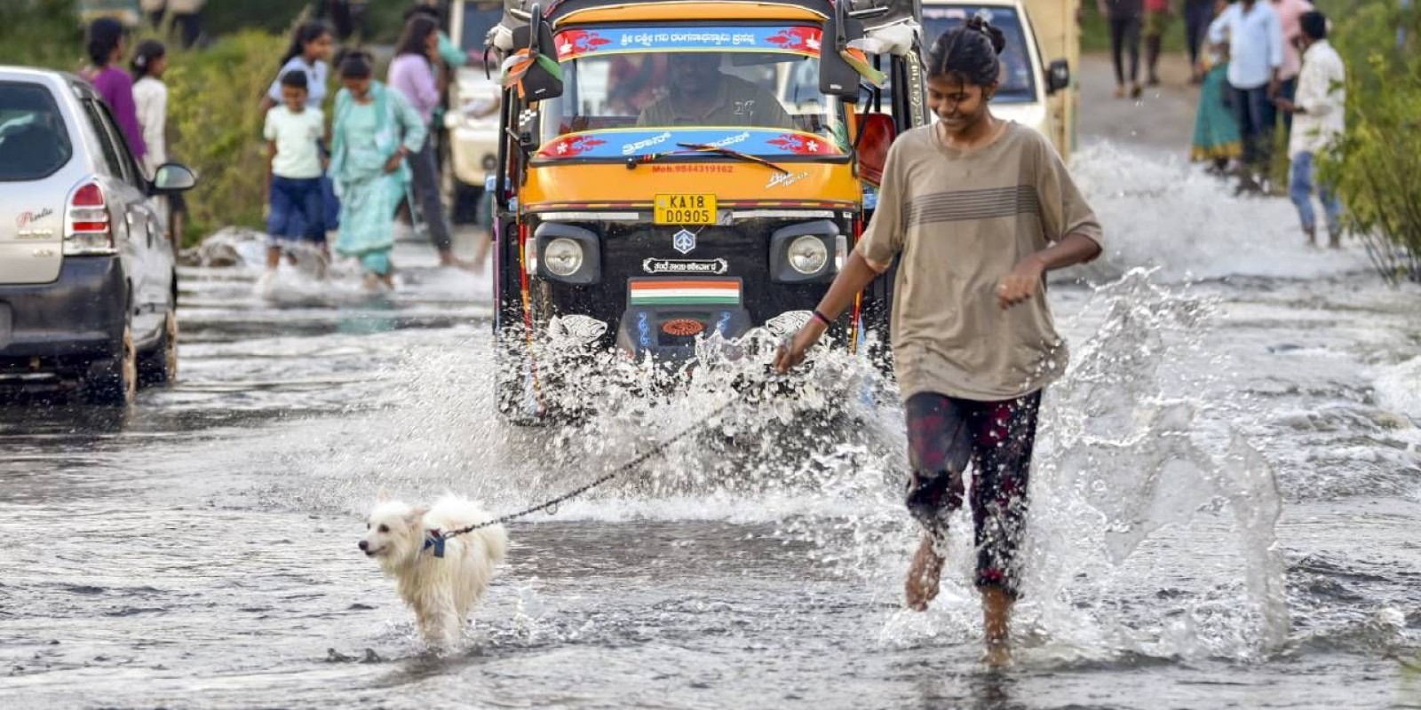 Karnataka Rains: ಮತ್ತೊಂದು ಚಂಡಮಾರುತ: ಬೆಂಗಳೂರಿನಲ್ಲಿ ಬೆಳಗ್ಗೆಯಿಂದಲೇ ಮಳೆ ಶುರು