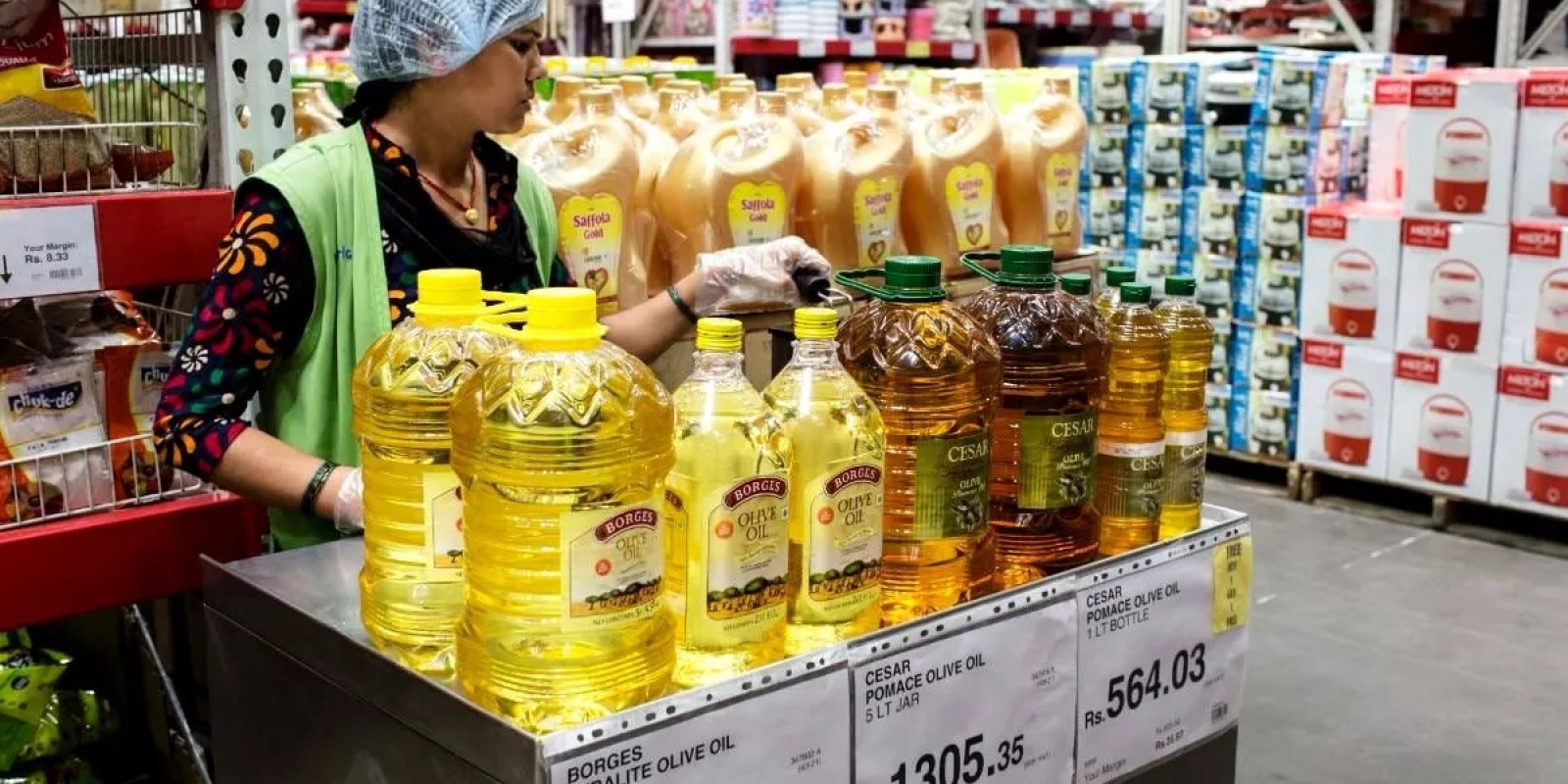 Edible Oil Prices : विदेशी बाजारों में गिरावट से सरसों, मूंगफली और सोयाबीन तेल के भाव टूटे, जानिए लेटेस्ट दाम