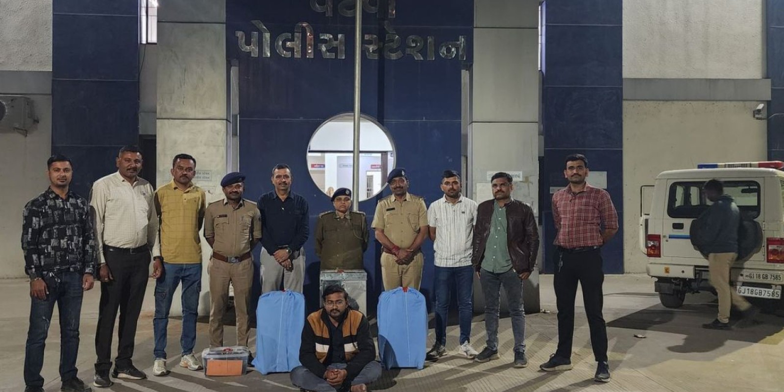 Ahmedabad : વટવા પોલીસે 3.60 કરોડની કિંમતનો 12 કિલો હાઈબ્રિડ ગાંજો ઝડપ્યો, જુઓ Video