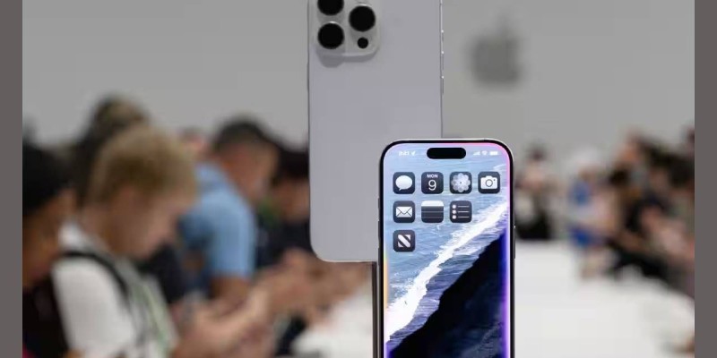 iPhone 16 स्वस्तात खरेदीची संधी; वर्षाअखेरी 38 हजारांपर्यत सवलत, जाणून घ्या ऑफर