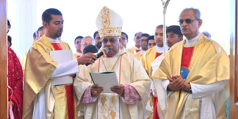 New Divine Mercy Church blessed in Holalkere, Chitradurga; Diocese of Shimoga.