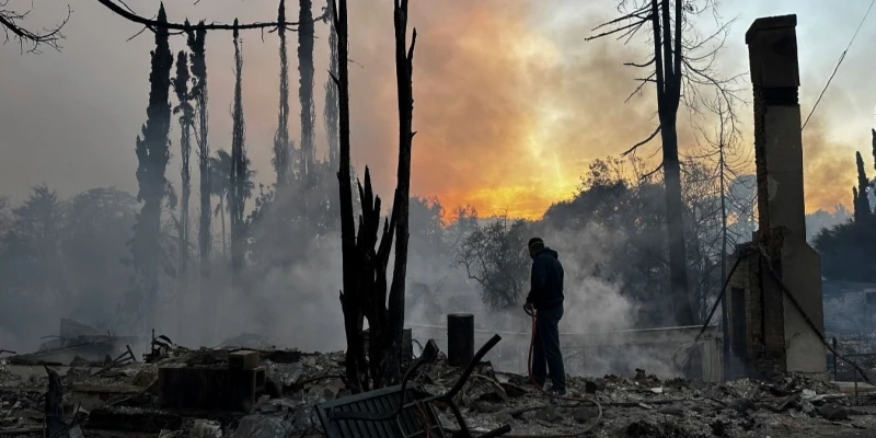 California's Unprecedented Winter Wildfires: Causes and Impacts