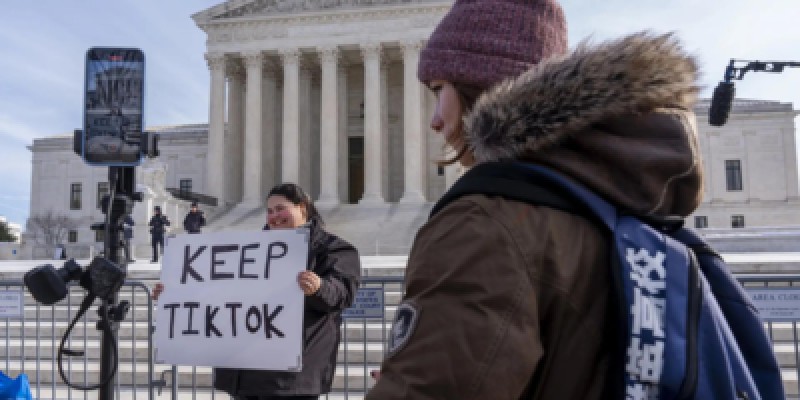 Supreme Court leans toward upholding TikTok ban in the US