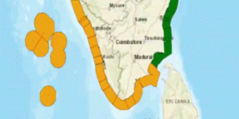 കേരള തീരത്ത് കടലാക്രമണ സാധ്യത; കള്ളക്കടൽ പ്രതിഭാസത്തിനും മുന്നറിയിപ്പ്