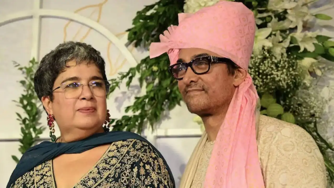 Aamir Khan discusses couples therapy with ex-wife Reena Dutta.