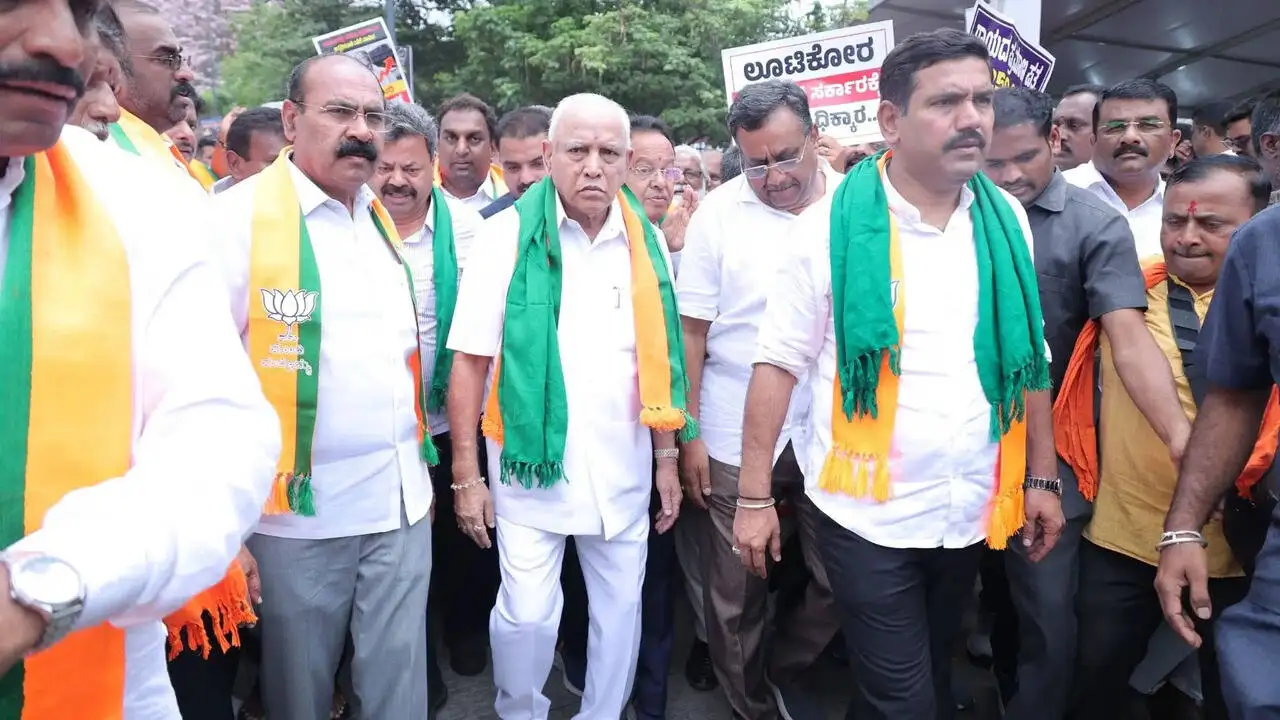 ಬೆಲೆ ಏರಿಕೆ ವಿರೋಧ: ಬಿಜೆಪಿ ಮುಖಂಡರ ಅಹೋರಾತ್ರಿ ಧರಣಿ, ಸಿಎಂ ಮನೆ ಮುತ್ತಿಗೆ