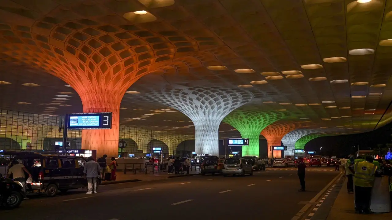Mumbai airport closure for six hours on May 8th for maintenance.