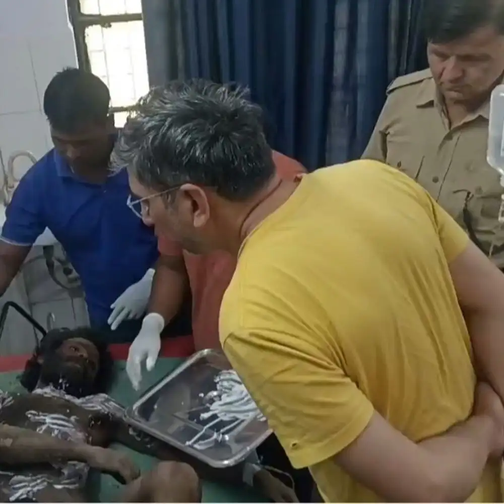 संभल में डीजल टैंक पर चढ़े व्यक्ति को लगा करंट