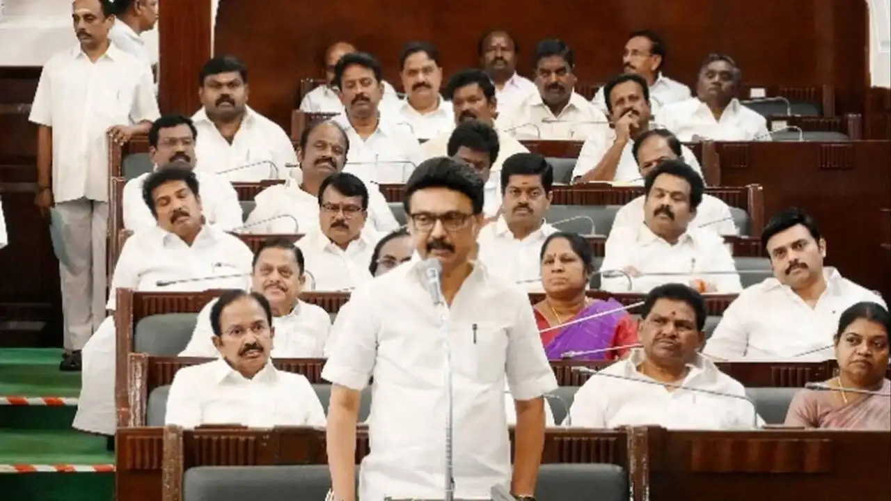 முன்னாள் எம்எல்ஏக்களின் ஓய்வூதியம், குடும்ப ஓய்வூதியம் உயர்வு: ஸ்டாலின் அறிவிப்பு
