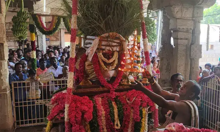 வள்ளியூர் முருகன் கோவிலில் சித்திரை திருவிழா  தொடக்கம்