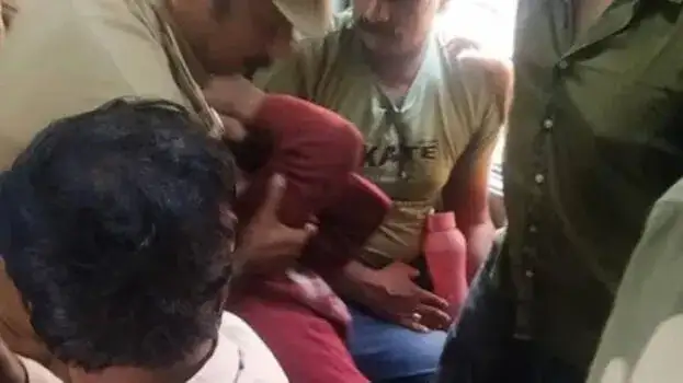 ട്രെയിനിനുള്ളിൽ യുവാവിന്റെ മൃതദേഹം കണ്ടെത്തി