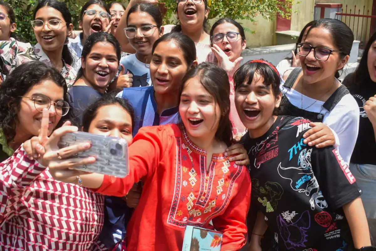 Kerala SSLC Result 2025 expected on May 9; online access details provided.