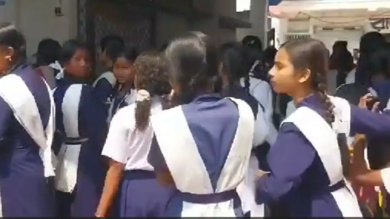 জলপাইগুড়ির মাধ্যমিক পরীক্ষার ফলাফলে ৭ হাজারের বেশি পরীক্ষার্থী ফেল