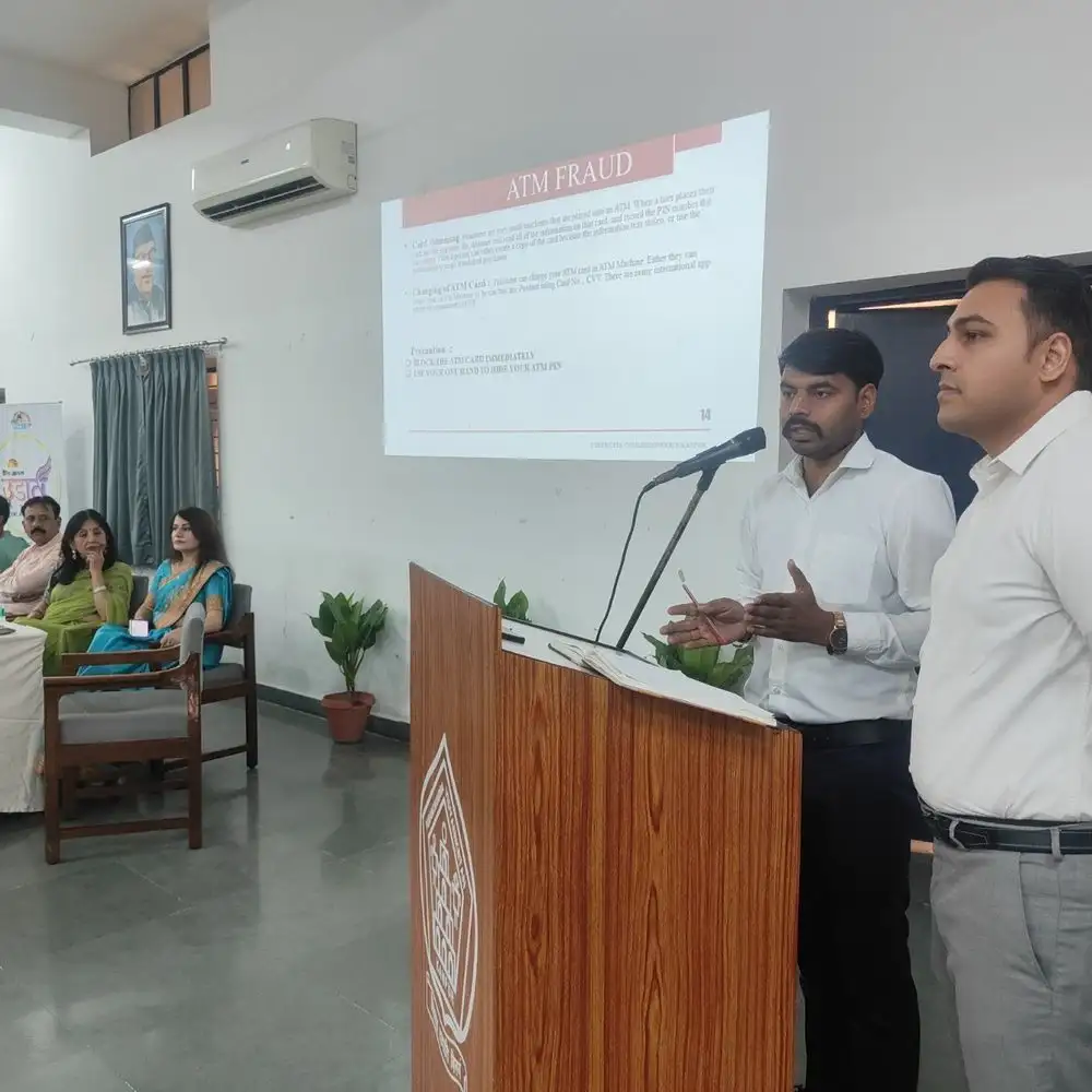कानपुर में साइबर क्राइम जागरूकता अभियान: स्कूली बच्चों को सुरक्षा टिप्स
