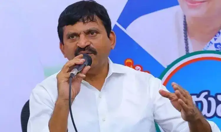 బీఆర్‌ఎస్ పాలనలో రెవెన్యూ వ్యవస్థ నాశనం అయిందని మంత్రి పొంగులేటి అన్నారు