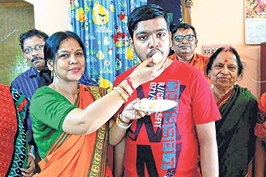 মাধ্যমিকে মেধাবী ছাত্রদের সাফল্য ও তাদের আগ্রহের ক্ষেত্র