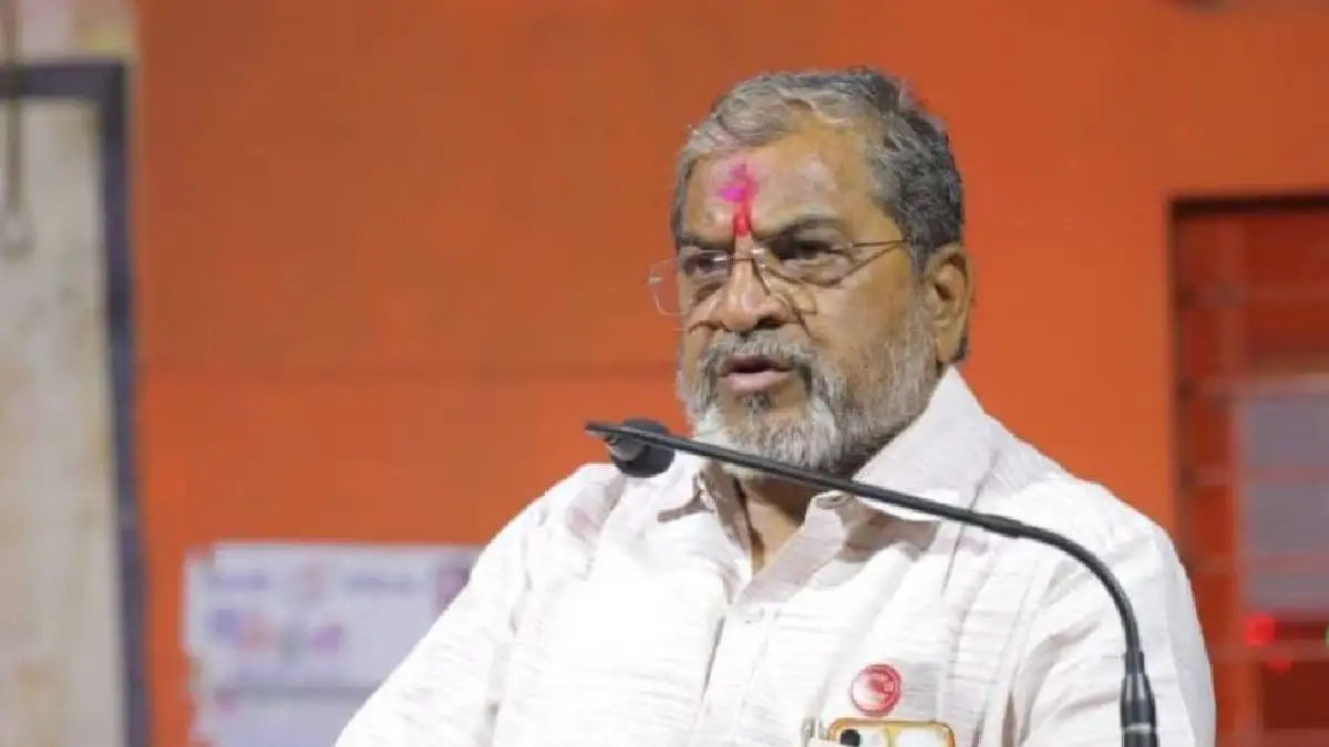 साखर कारखानदारांना राजू शेट्टींचा इशारा: एफआरपी थकबाकी आणि मनी लाँड्रिंगचा आरोप.