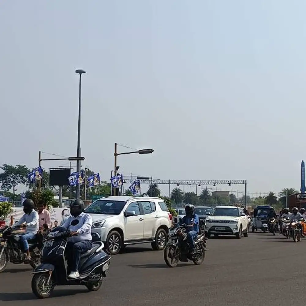 लखनऊ में 40 डिग्री तक पहुँचेगा तापमान: तेज हवा और कड़ी धूप की चेतावनी
