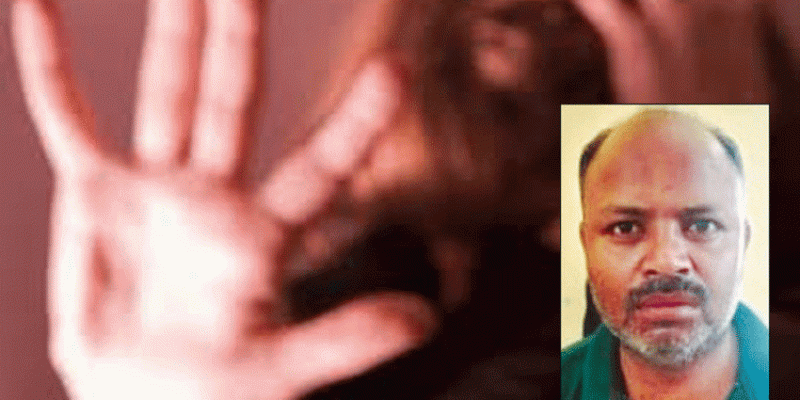 ஓடும் ரயிலில் பெண்ணிடம் சில்மிஷம் செய்த வாலிபர் கைது செய்யப்பட்டார்.