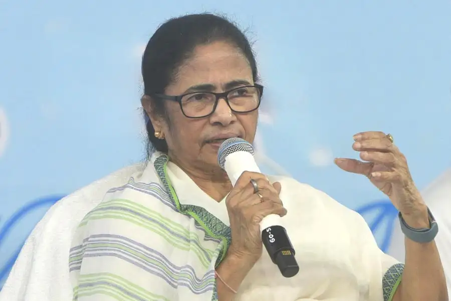 মুর্শিদাবাদ হিংসার পর কলকাতায় নিহতদের পরিবার, মমতার মন্তব্য