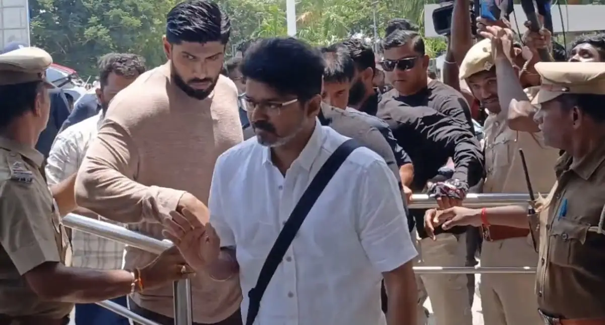 விஜய் சென்னை திரும்புதல்: ஜனநாயகன் படப்பிடிப்பு முடிவு, ரசிகர்கள் வரவேற்பு