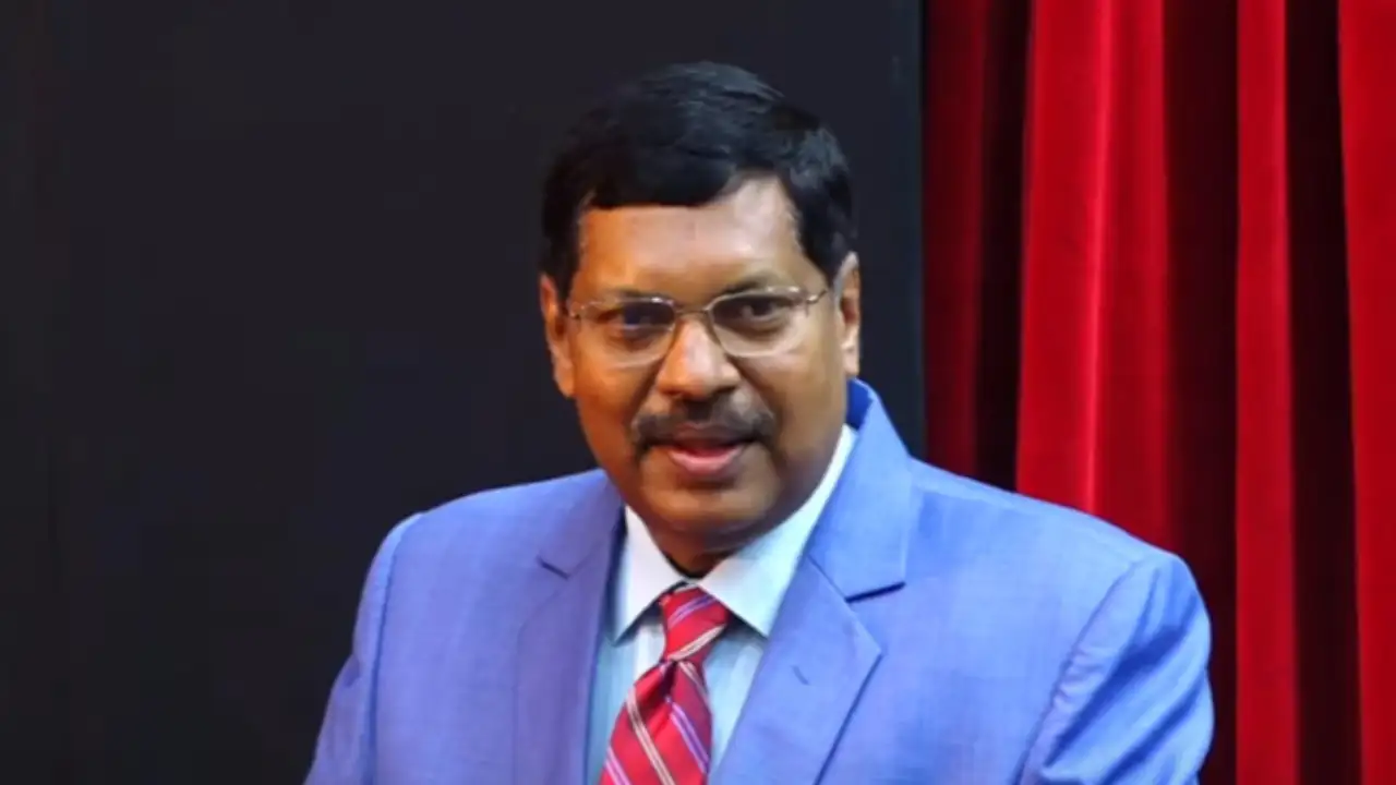 न्यायमूर्ती बी.आर. गवई यांची भारताचे पुढील सरन्यायाधीश म्हणून नियुक्ती.