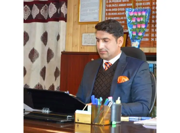 J&K RDD Secretary reviews PMAY-G, Panchayat Ghars, and Learning Centres