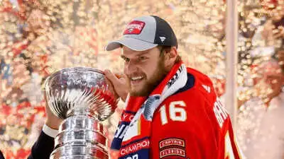 Florida Panthers face crucial Game 3 against Toronto Maple Leafs.