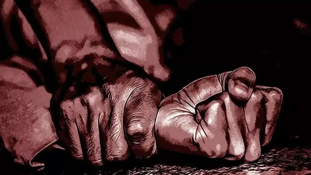 গাইঘাটায় গৃহবধূ ধর্ষণের অভিযোগে ৪ যুবক গ্রেফতার