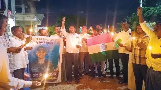 పాకిస్తాన్ యుద్ధంలో మరణించిన జవాన్ మురళీనాయక్ కు నివాళి