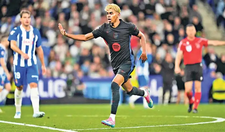 Barcelona wins La Liga title; Yamal scores winning goal in 2-0 victory