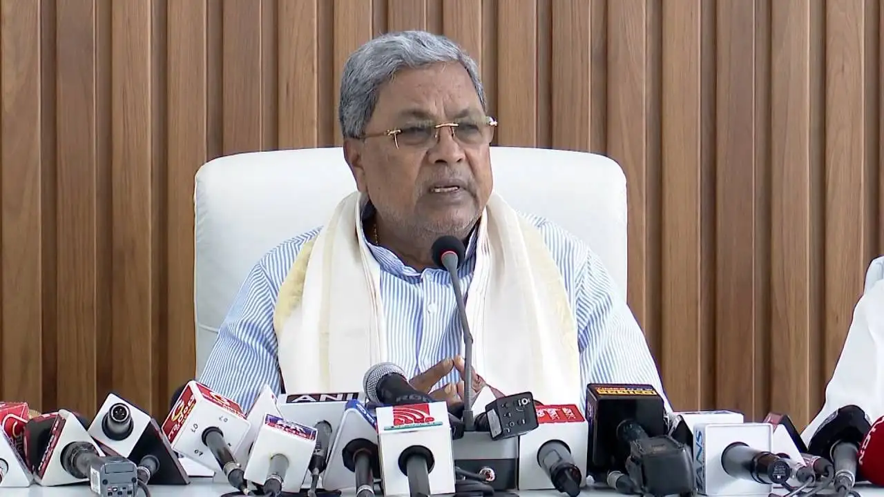 ಜನಗಣತಿ ಜೊತೆ ಜಾತಿಗಣತಿ: ಸಿದ್ದರಾಮಯ್ಯ ಅಭಿನಂದನೆ