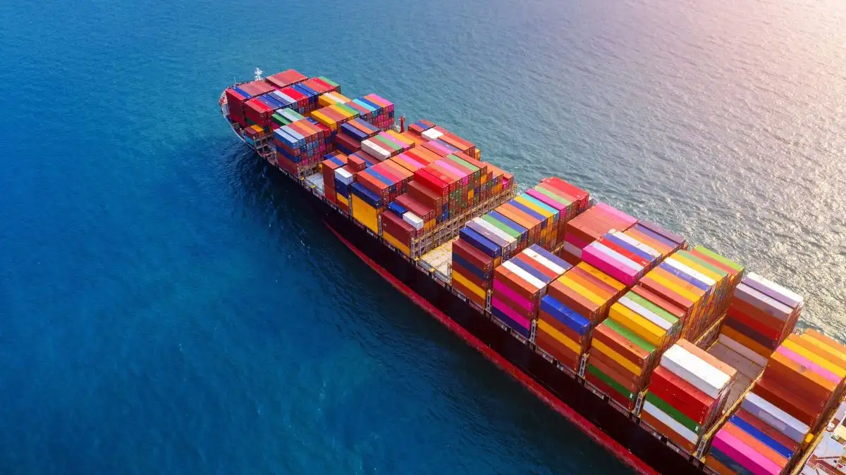 Vietnam and the US hold high-level talks on tariffs.