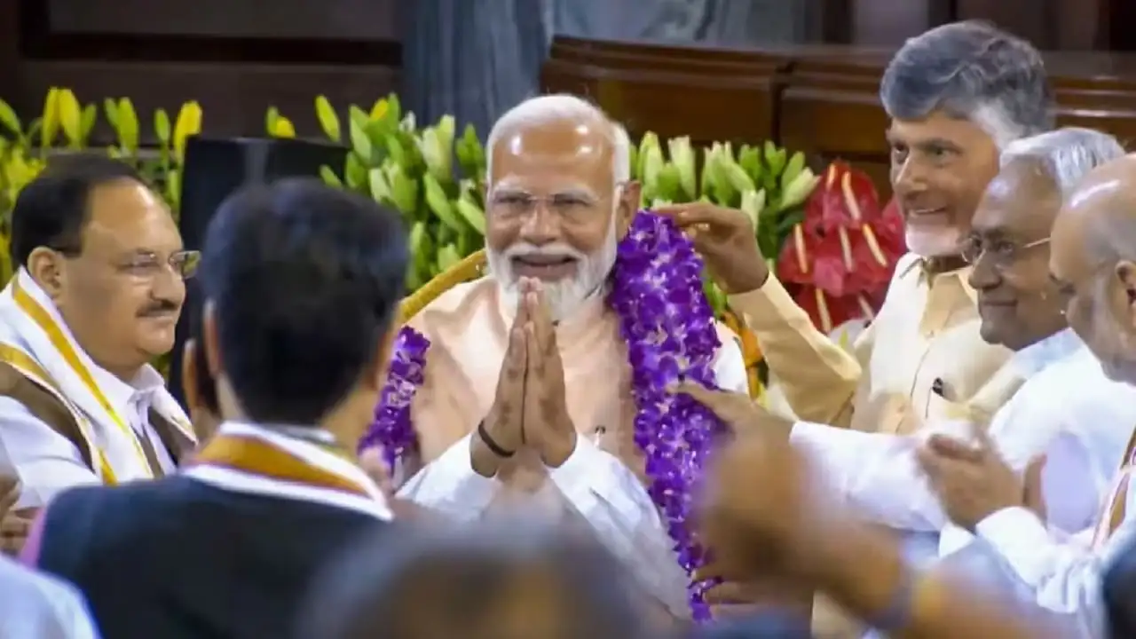 एनडीएचे २१ राज्यांमध्ये शासन, ९२ कोटी लोकांवर प्रभाव.