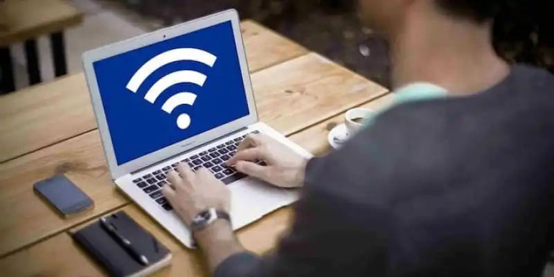 WiFi ની સ્પીડ વધારવા માટે સરળ ટ્રિક્સ અને સેટિંગ્સ