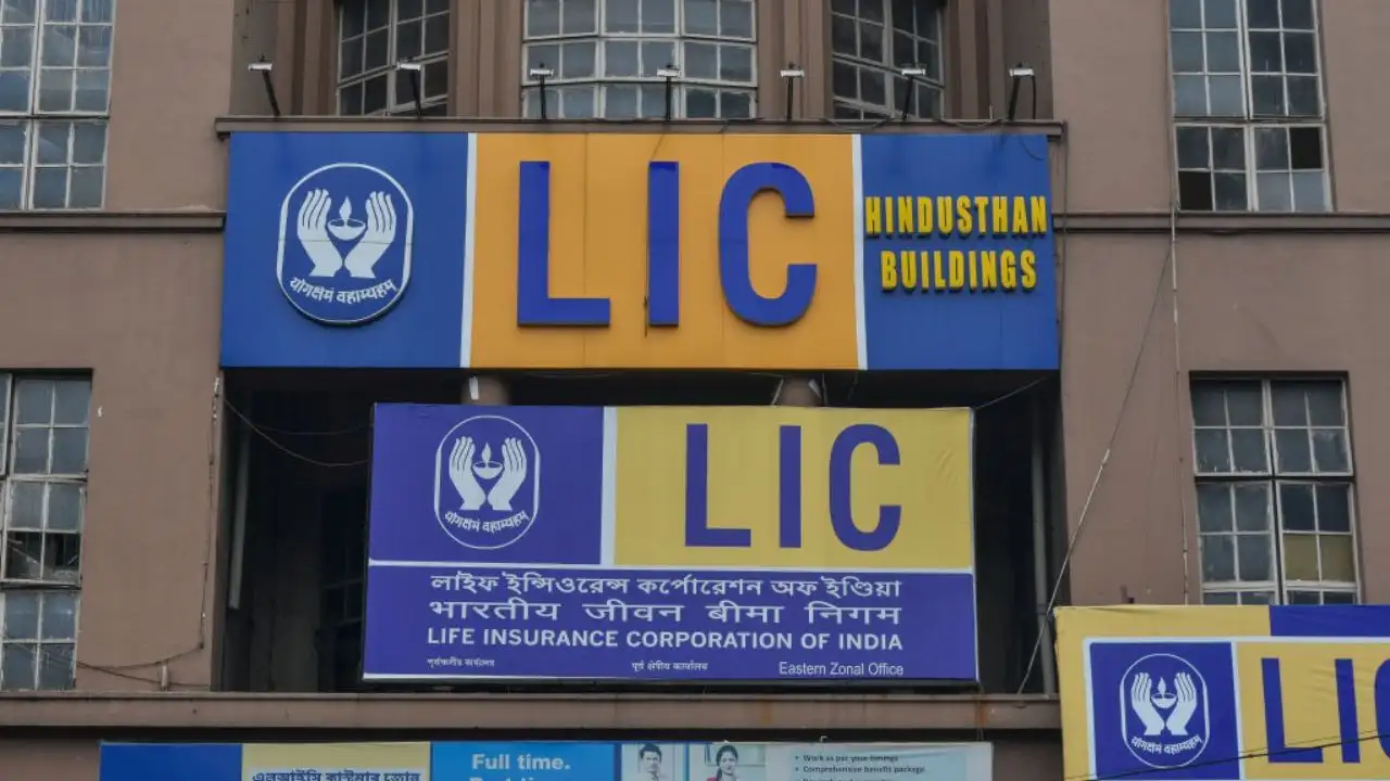LIC: কেন্দ্র সরকার আরও শেয়ার বিক্রি করবে,  বড় খবর!