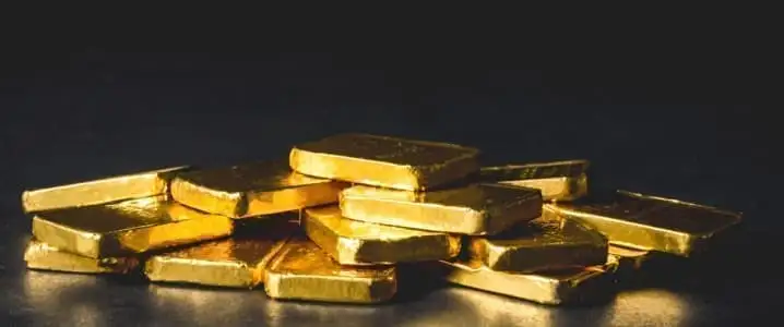 Inflation concerns boost gold prices; other precious metals show mixed results.