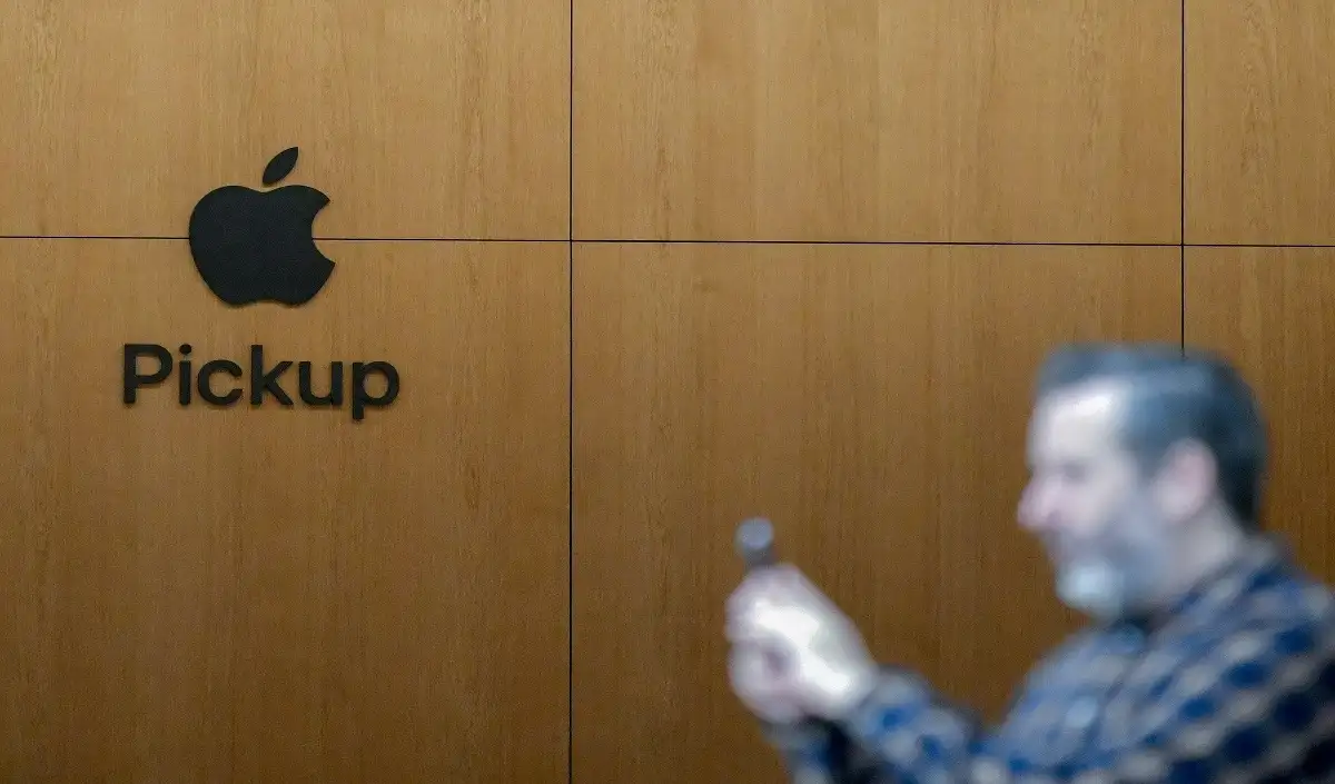 Apple का भारत में बड़ा निवेश, ट्रम्प की सलाह को नज़रअंदाज़