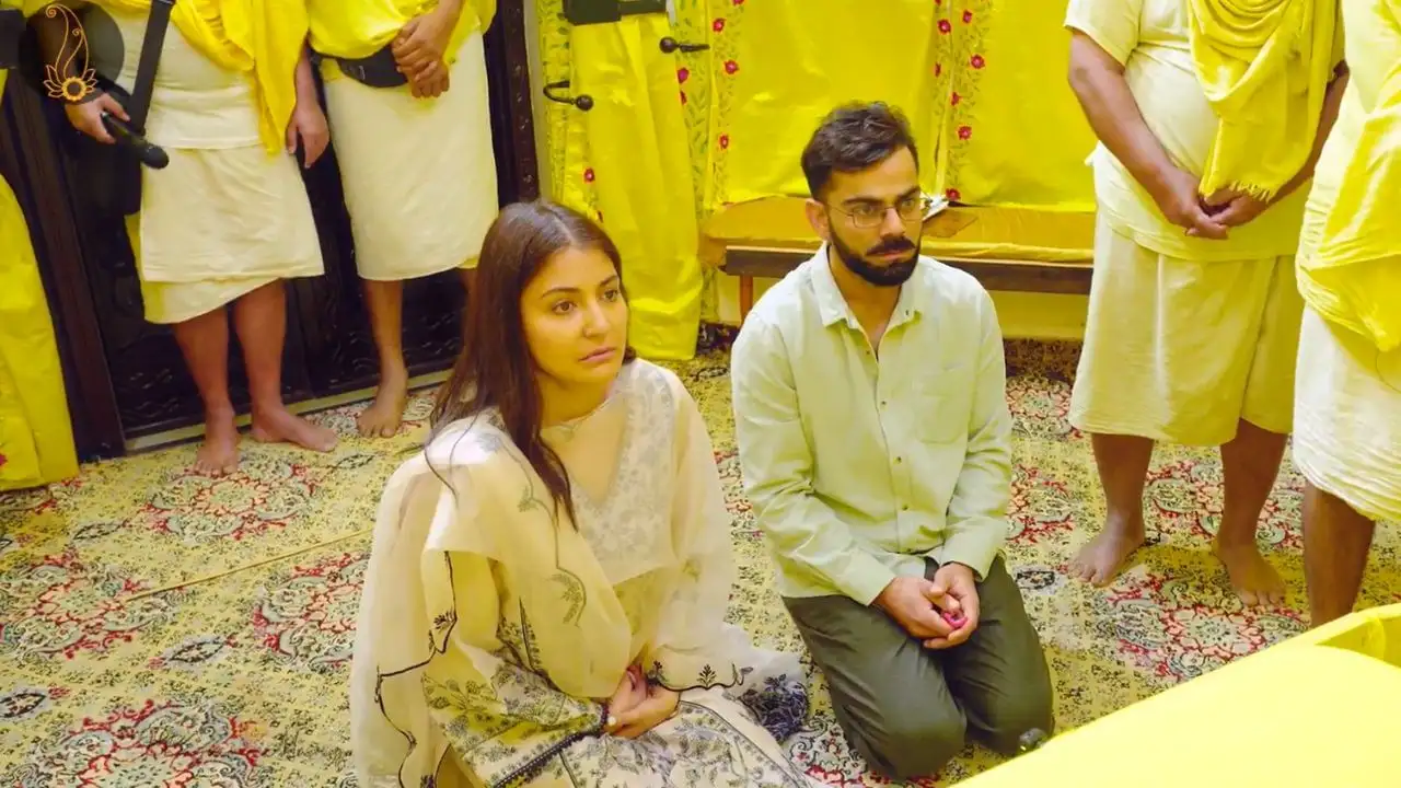 বিরাট-অনুষ্কার টেস্ট অবসর পর নতুন জীবন অন্বেষণ প্রেমানন্দ মহারাজের কাছে