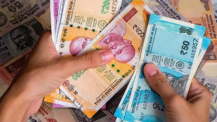 തേങ്ങയുടെ വില വർദ്ധനവ്; കർഷകർക്ക് നഷ്ടം, തമിഴ്നാടും കർണ്ണാടകവും ലാഭം