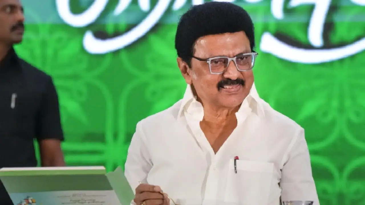 ತಮಿಳುನಾಡು ಸರ್ಕಾರ ರಾಜ್ಯಪಾಲರ ಒಪ್ಪಿಗೆ ಇಲ್ಲದೆ 10 ಕಾಯ್ದೆಗಳನ್ನು ಜಾರಿಗೆ ತಂದಿದೆ