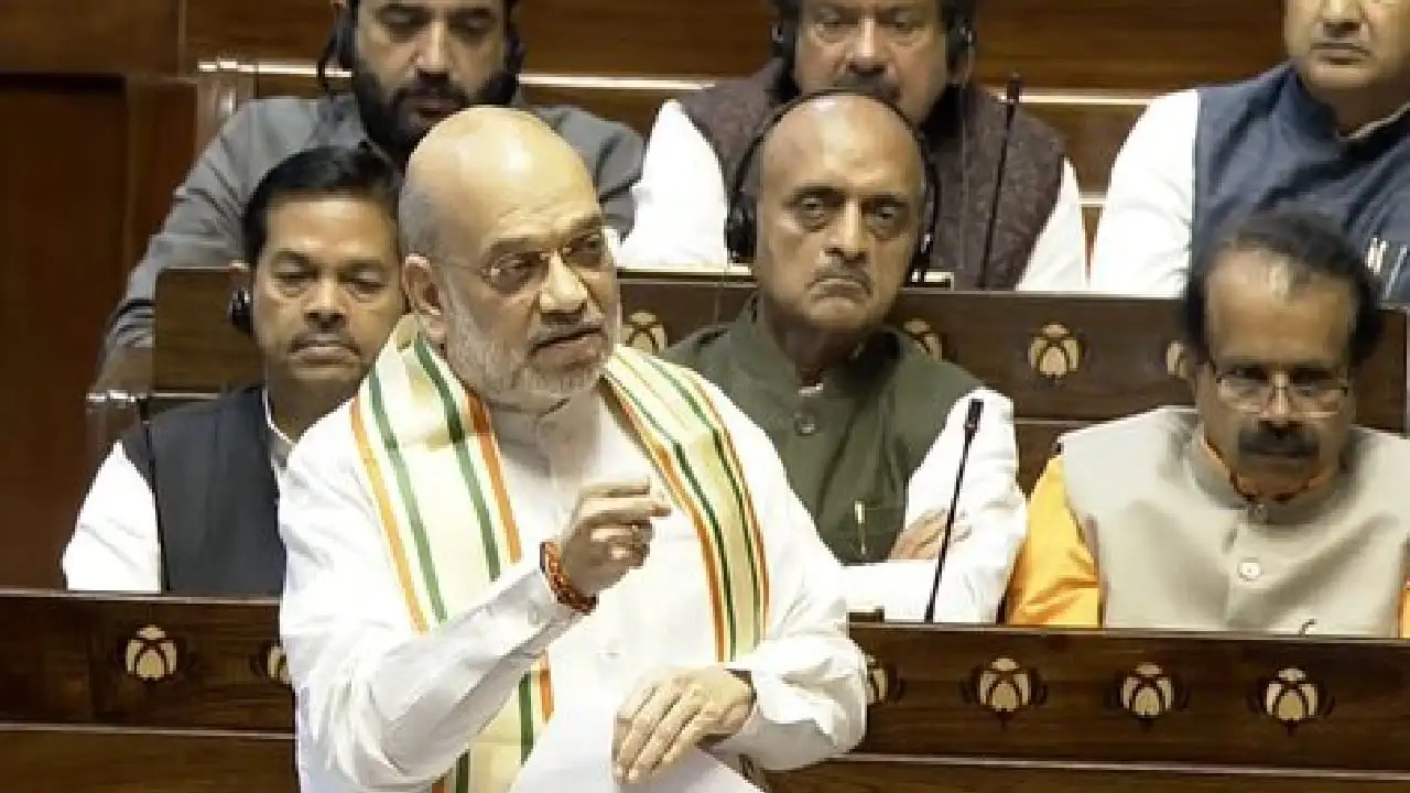 ఇమ్మిగ్రేషన్ బిల్లుపై అమిత్ షా కీలక వ్యాఖ్యలు చేశారు.