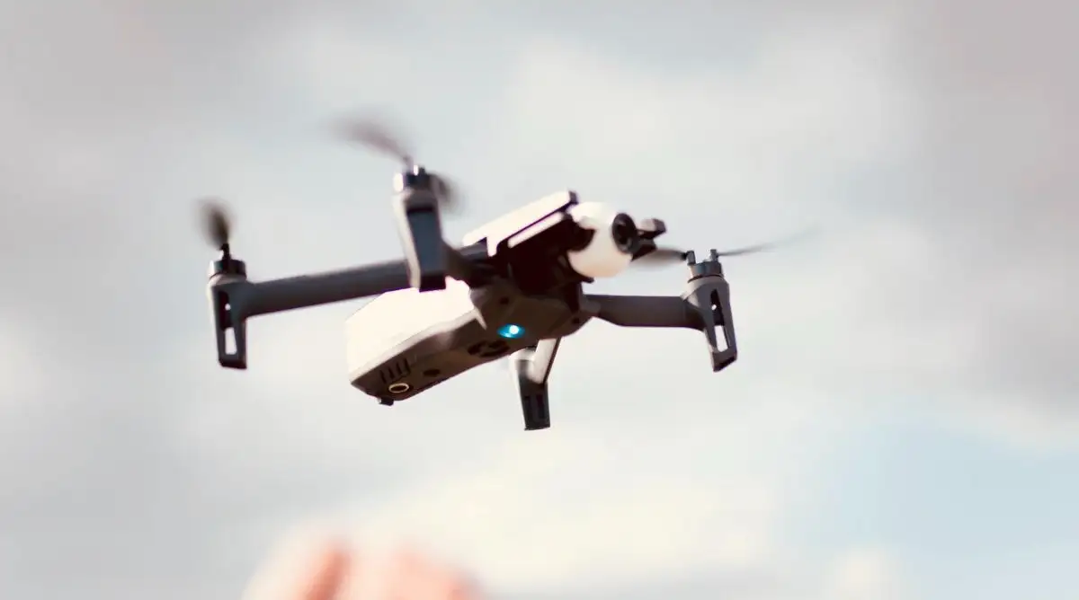 Amazon का Prime Air ड्रोन: एक घंटे में iPhone डिलीवरी