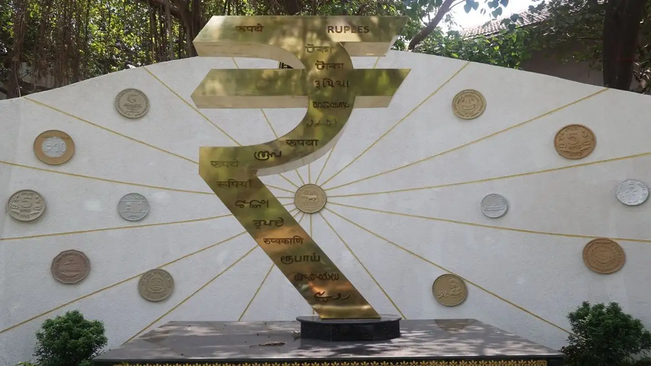 RBI ने सरकार को 2.69 लाख करोड़ रुपये का रिकॉर्ड सरप्लस ट्रांसफर किया