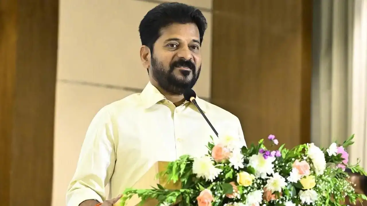రేవంత్ రెడ్డి ప్రభుత్వం గిగ్ వర్కర్లకు శుభవార్త, కీలక ఆదేశాలు