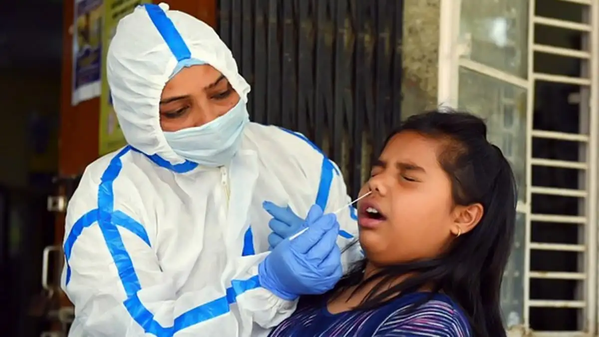 এশিয়াজুড়ে করোনার আবার দাপট, সিঙ্গাপুর ও হংকংয়ে সতর্কতা জারি